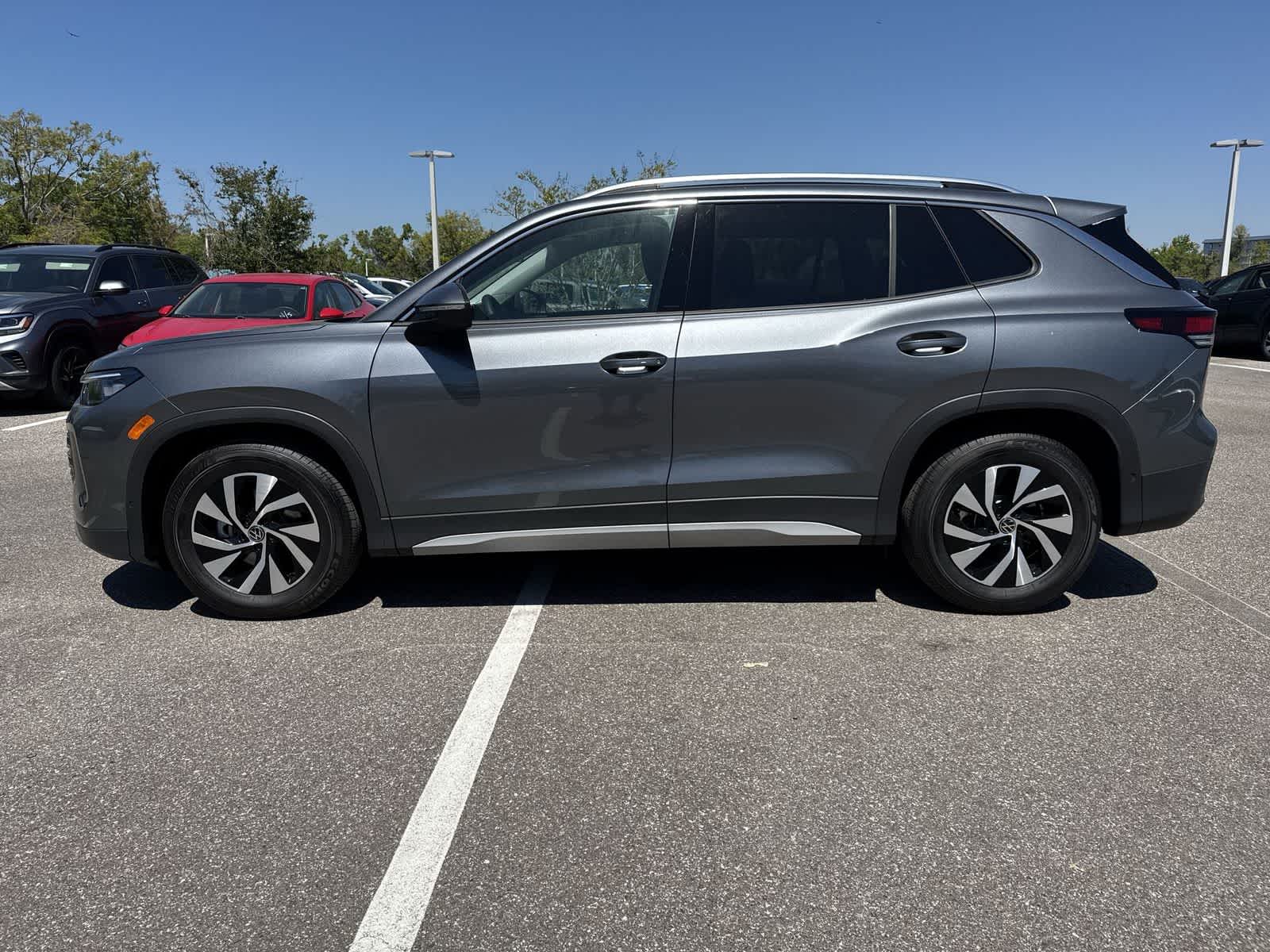 Thumbnail: 2026 Volkswagen Tiguan - 3