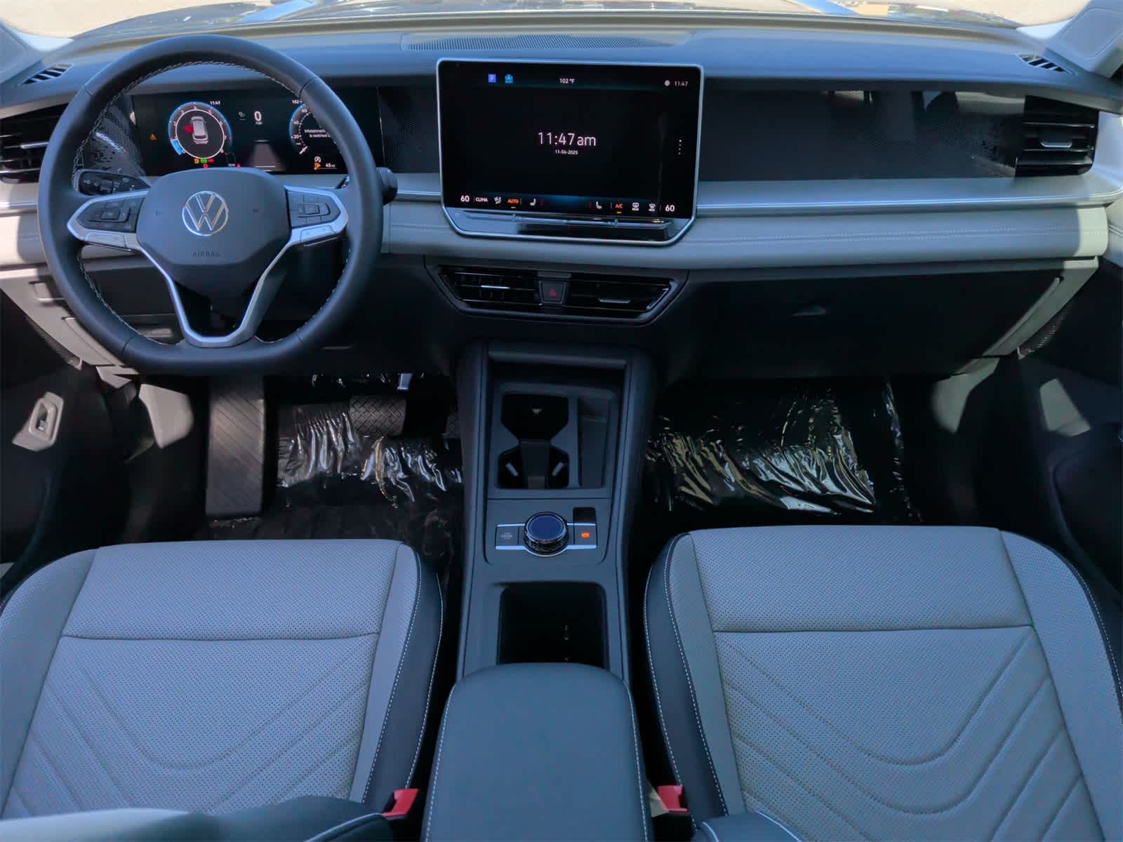 Thumbnail: 2025 Volkswagen Tiguan - 15