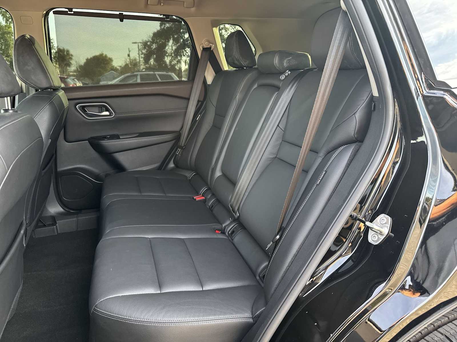 Thumbnail: 2021 Nissan Rogue - 17