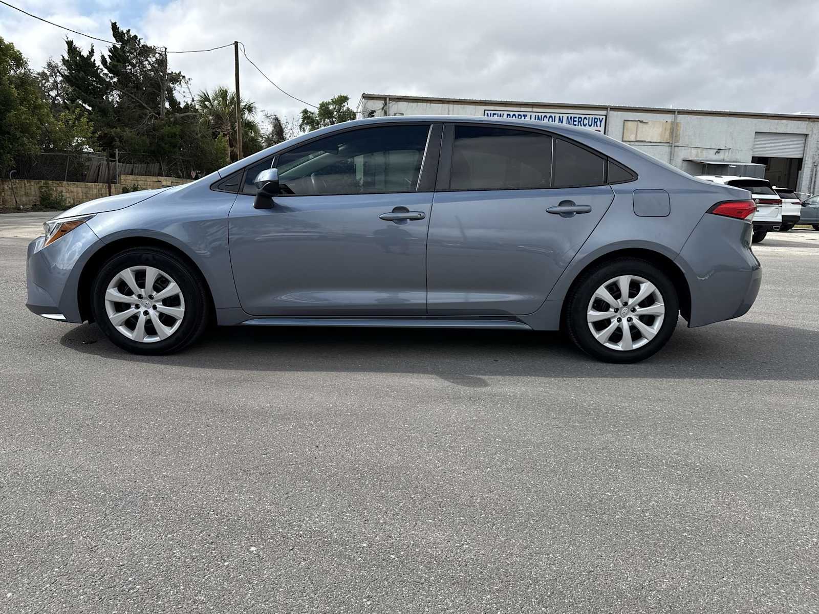 Thumbnail: 2022 Toyota Corolla - 3