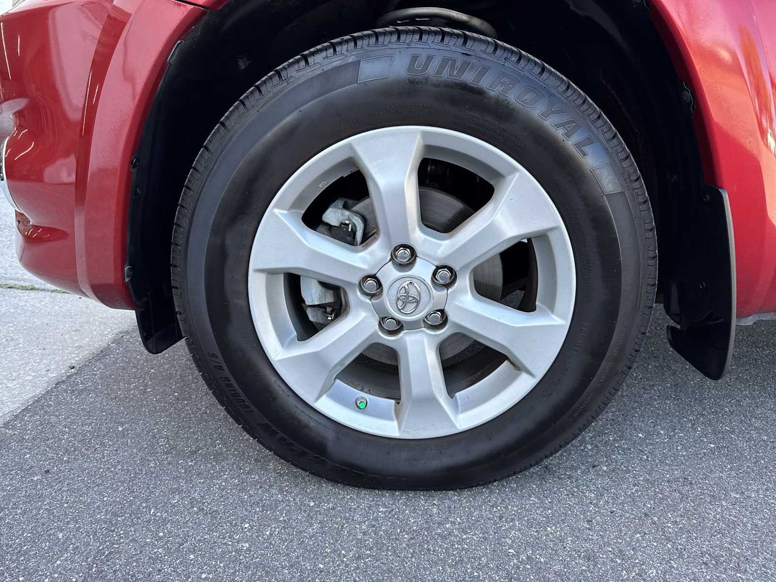 Thumbnail: 2011 Toyota RAV4 - 13