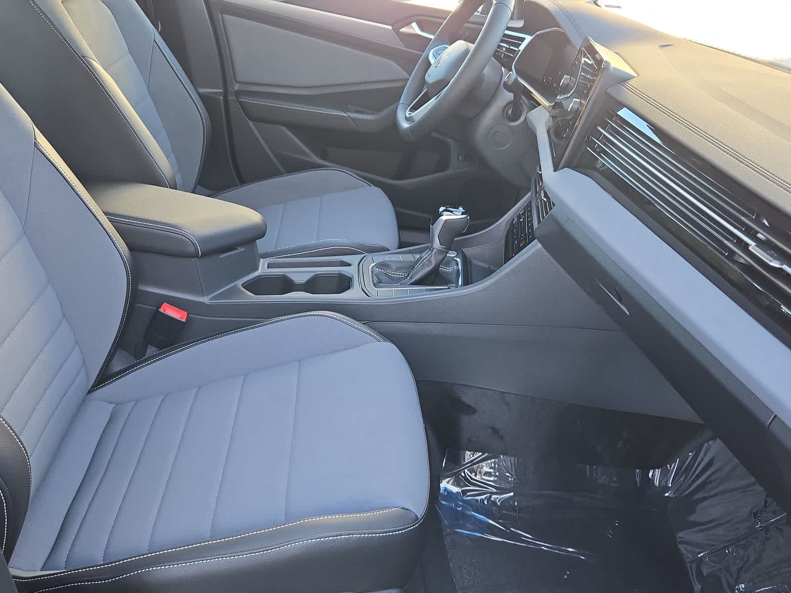 Thumbnail: 2026 Volkswagen Jetta - 26