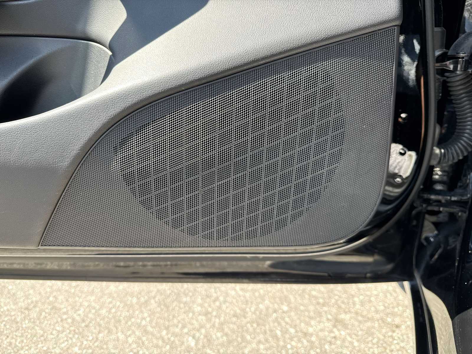 Thumbnail: 2020 Tesla Model 3 - 29