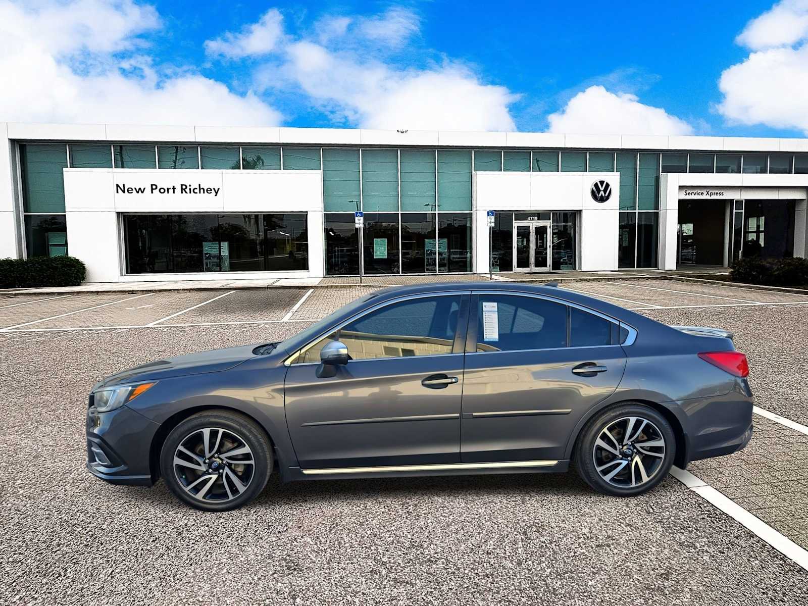 Thumbnail: 2018 Subaru Legacy - 5