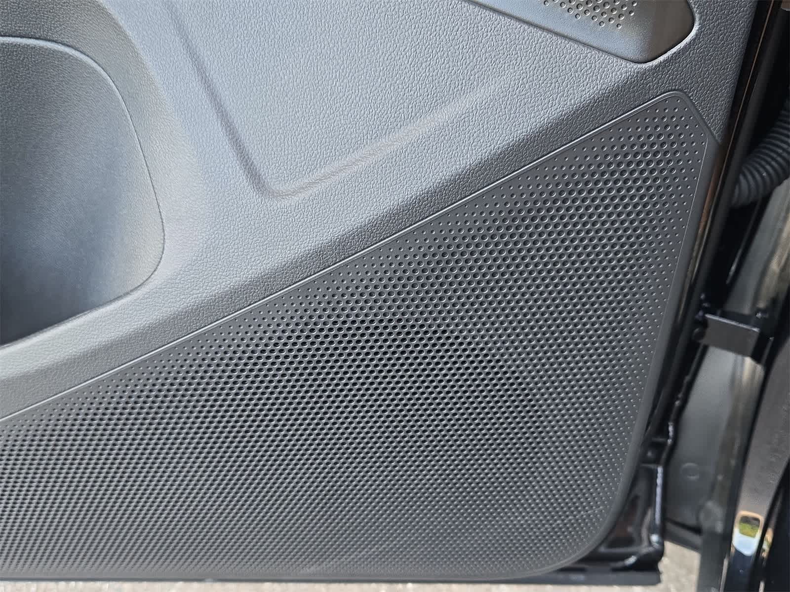 Thumbnail: 2025 Volkswagen Tiguan - 29