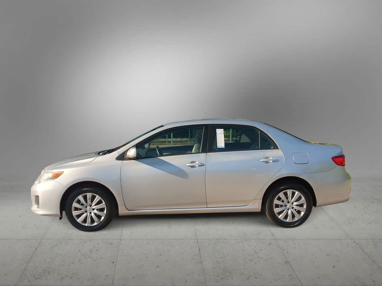 Thumbnail: 2012 Toyota Corolla - 5
