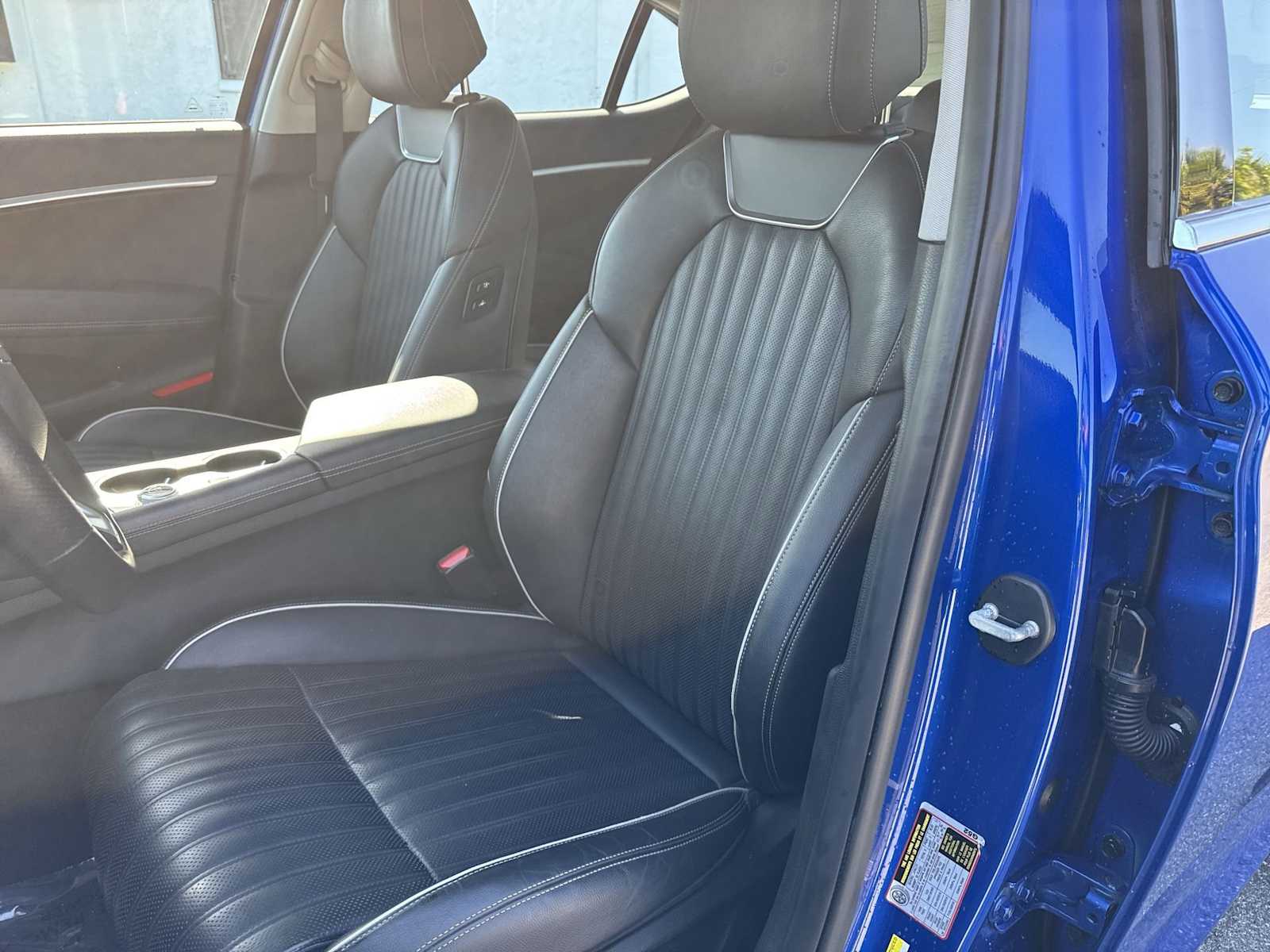 Thumbnail: 2021 Genesis G70 - 16