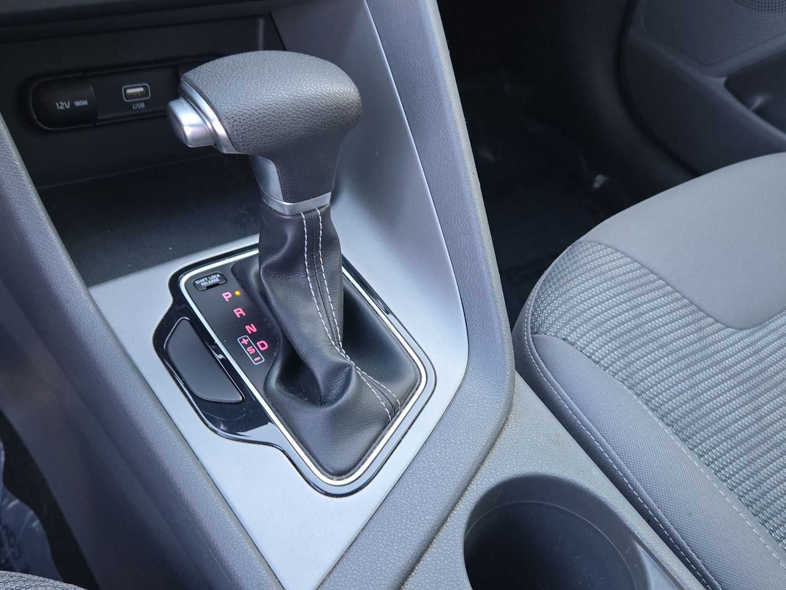 Thumbnail: 2021 Kia Niro - 29