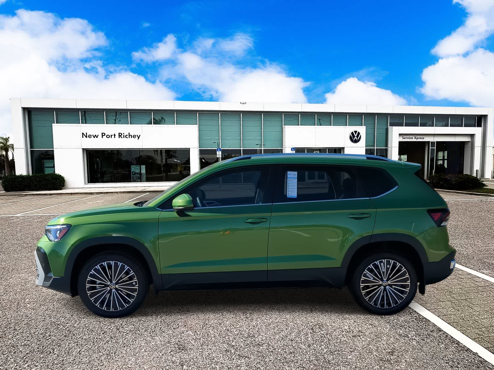 Thumbnail: 2025 Volkswagen Taos - 5