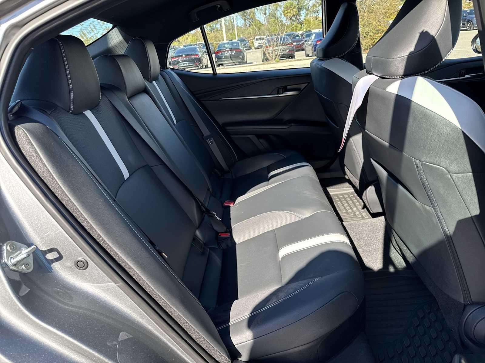 Thumbnail: 2025 Toyota Camry - 18