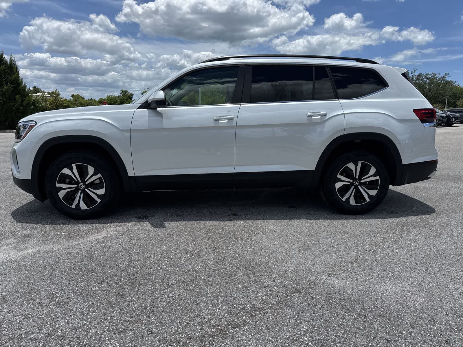 Thumbnail: 2026 Volkswagen Atlas - 3