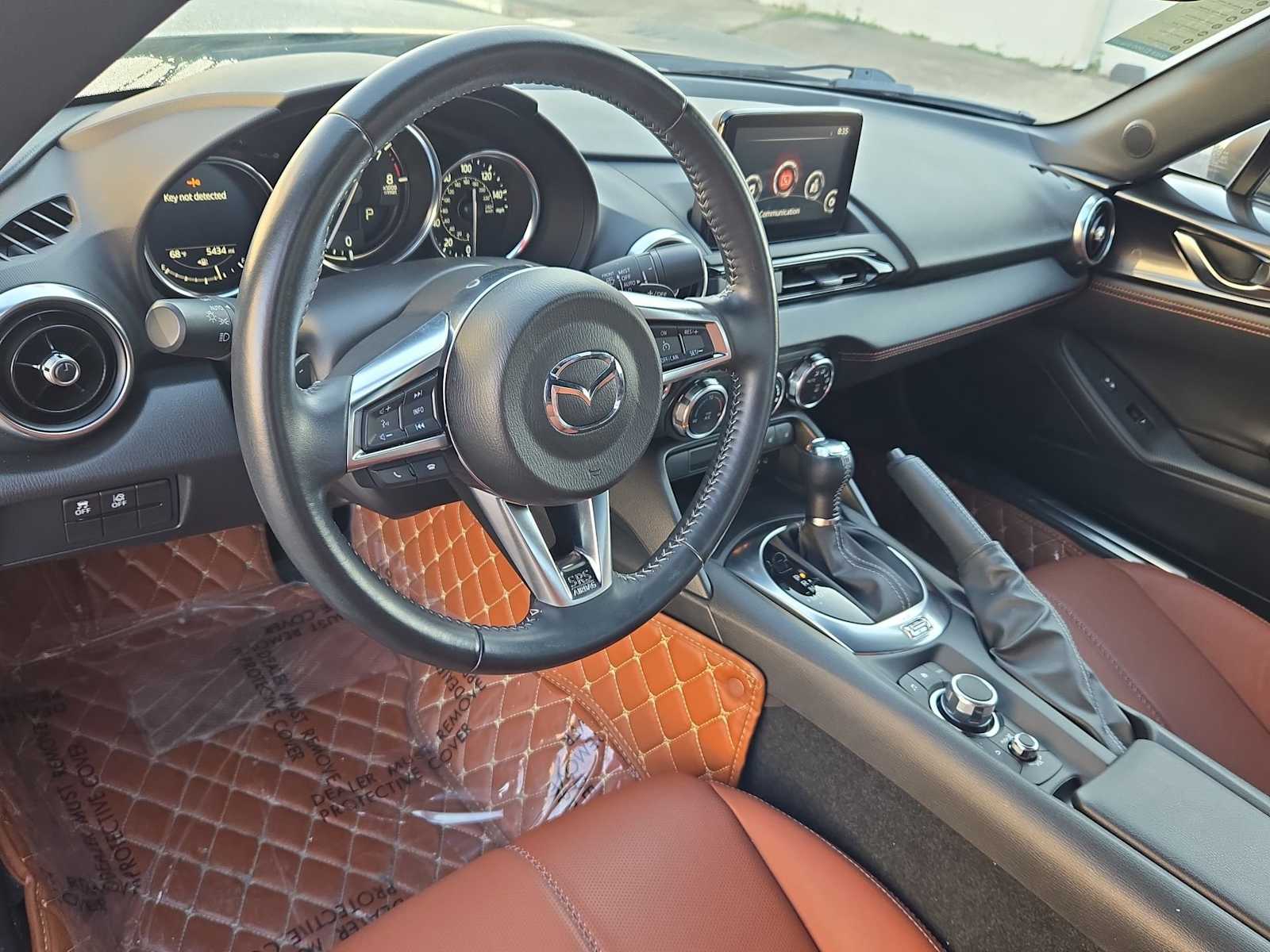 Thumbnail: 2023 Mazda MX-5 Miata - 10