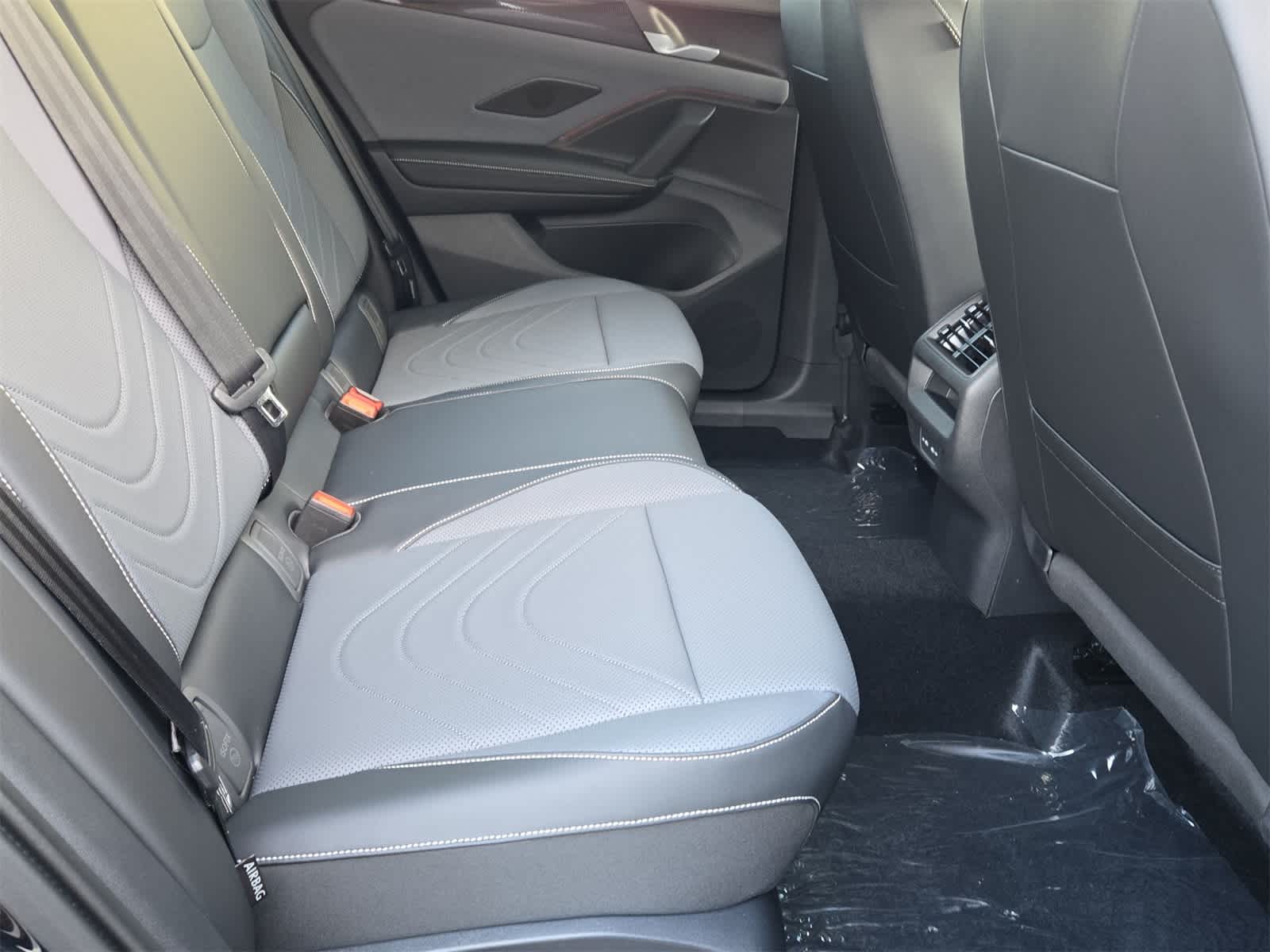 Thumbnail: 2025 Volkswagen Tiguan - 21