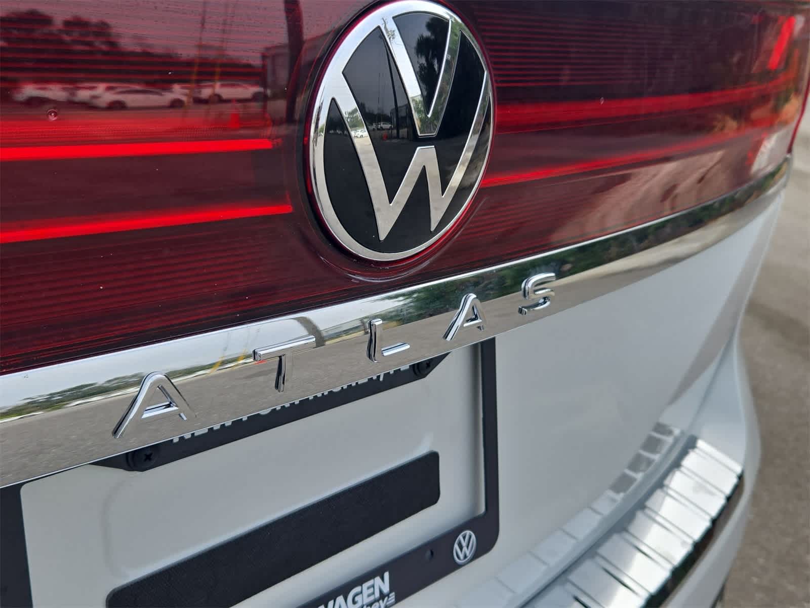 Thumbnail: 2026 Volkswagen Atlas - 13