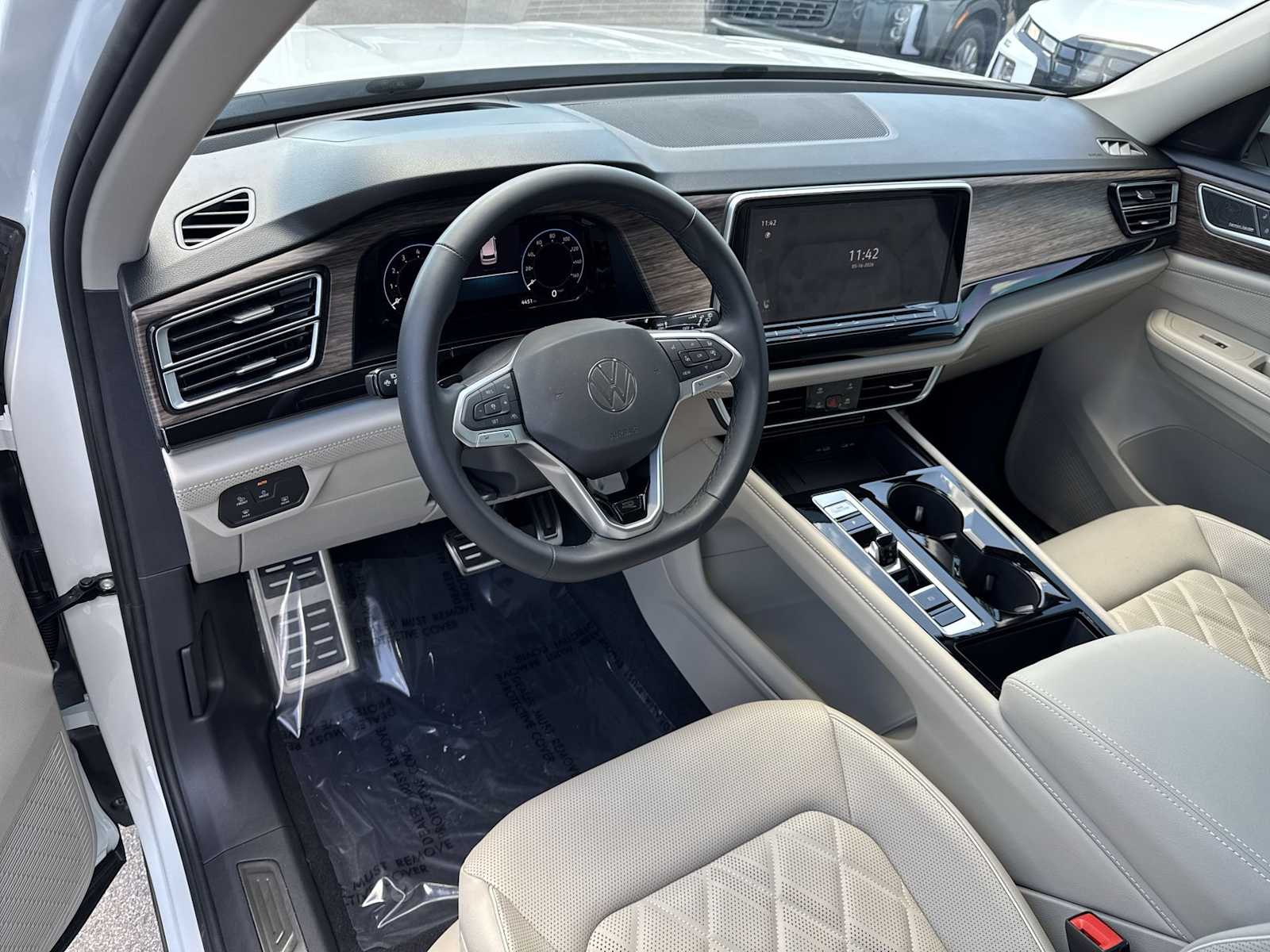 Thumbnail: 2026 Volkswagen Atlas - 10