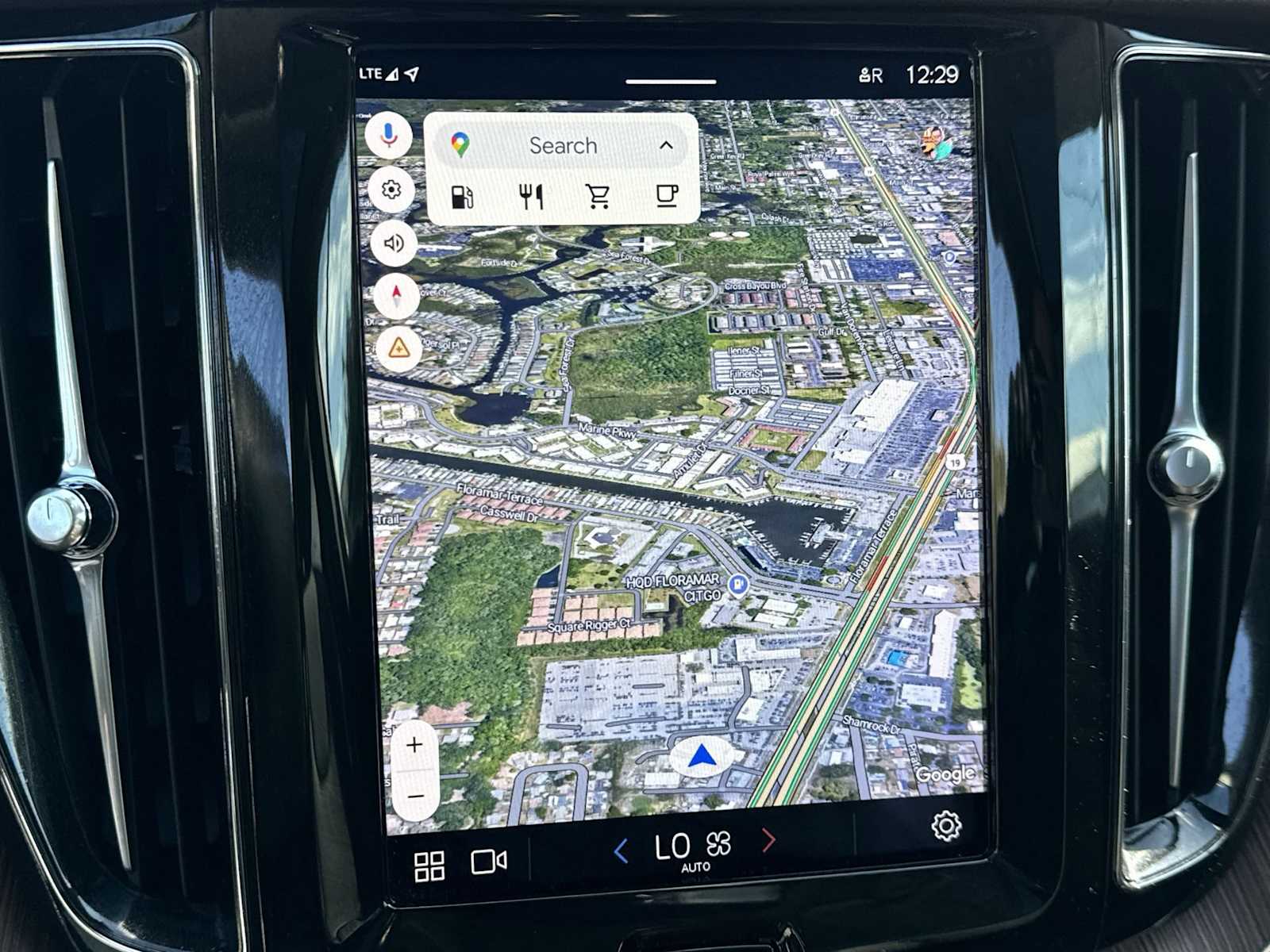 Thumbnail: 2023 Volvo XC60 - 25