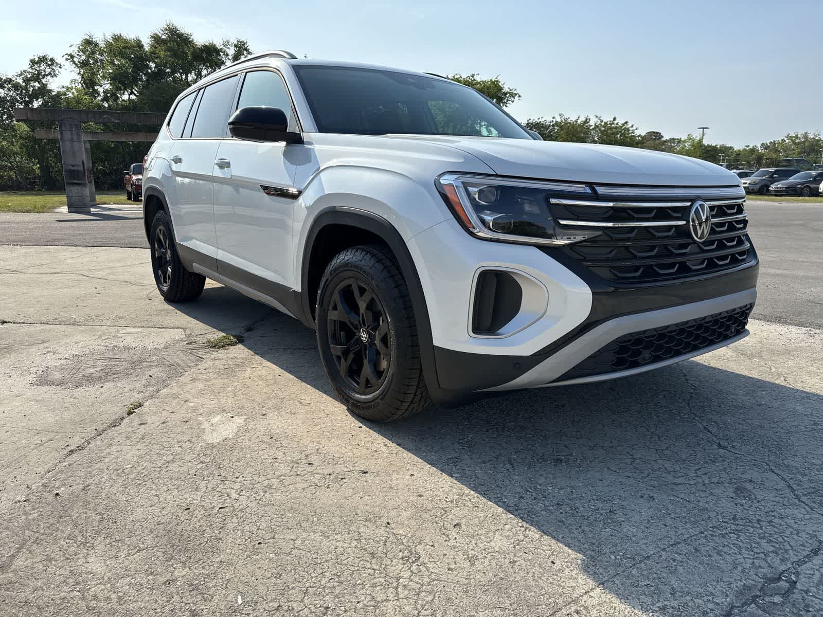 Thumbnail: 2026 Volkswagen Atlas - 8