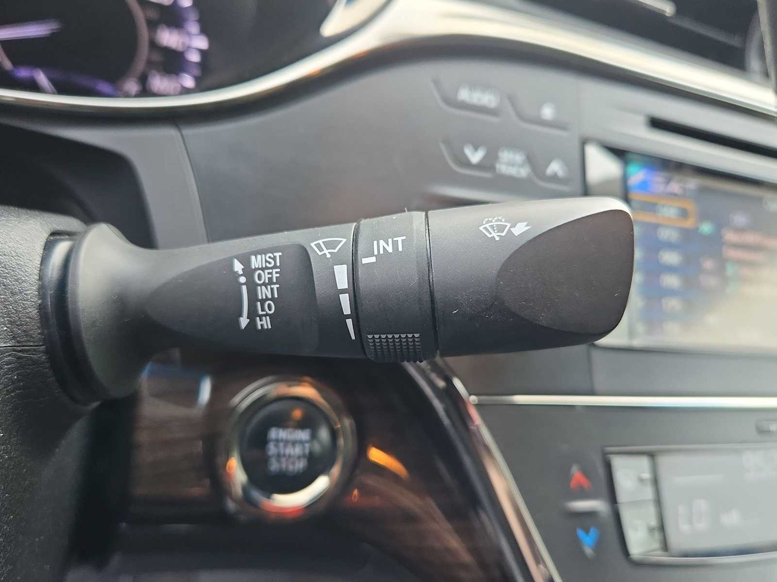 Thumbnail: 2014 Toyota Avalon - 25