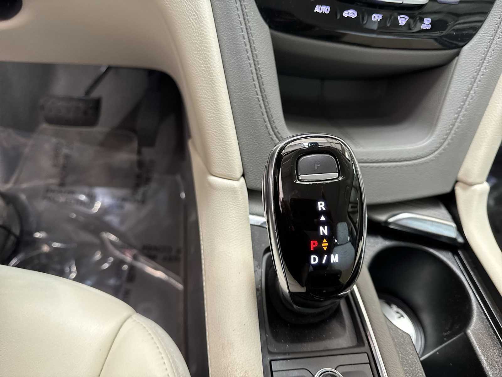 Thumbnail: 2021 Cadillac XT5 - 30