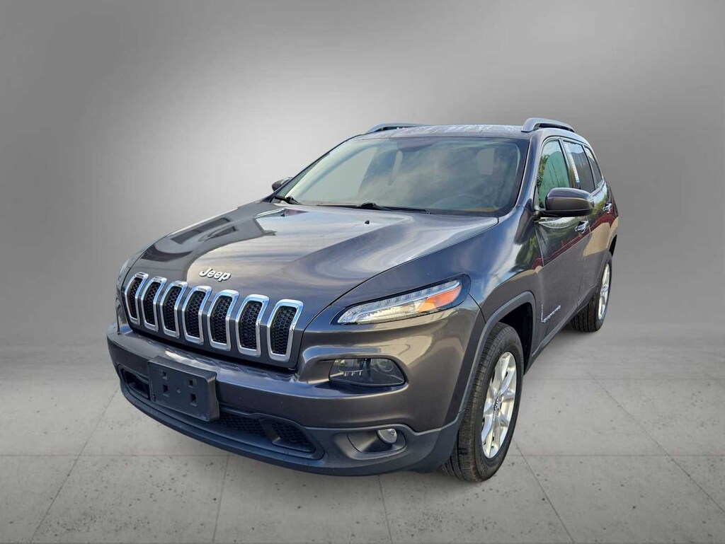 Used 2017 Jeep Cherokee Latitude 4x4 SUV