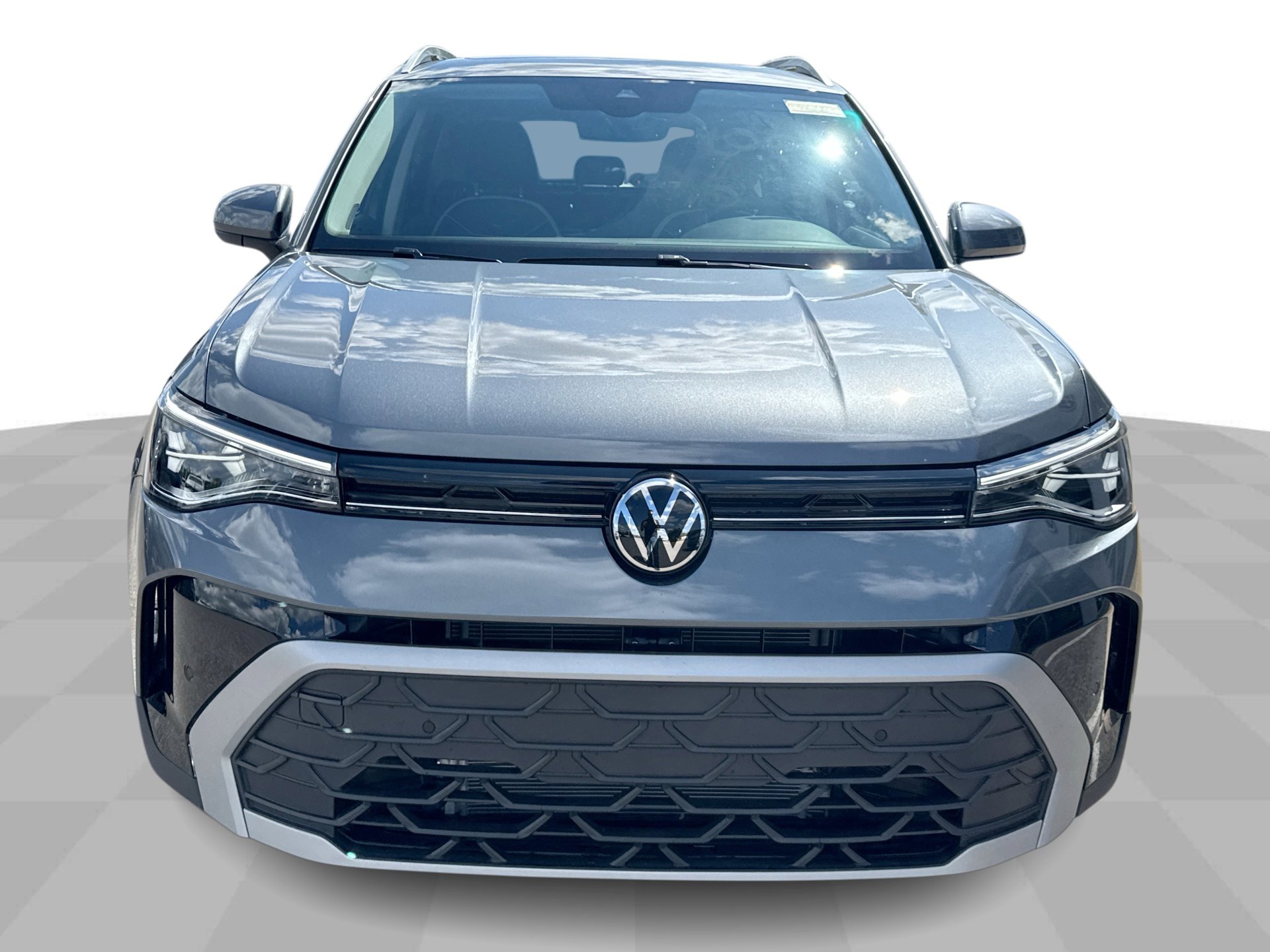 2025 Volkswagen Taos SE photo 2
