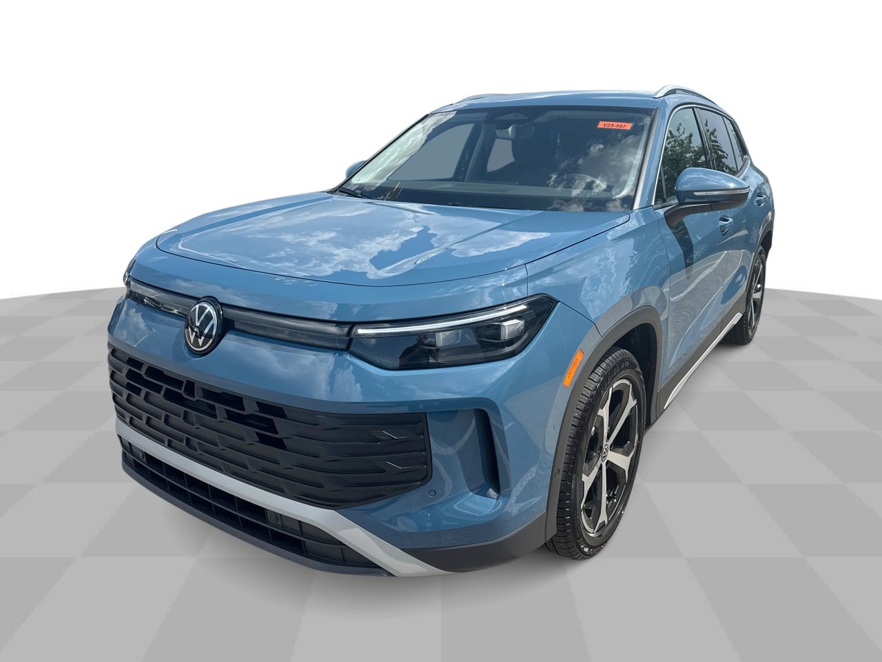 2025 Volkswagen Tiguan SE photo 4