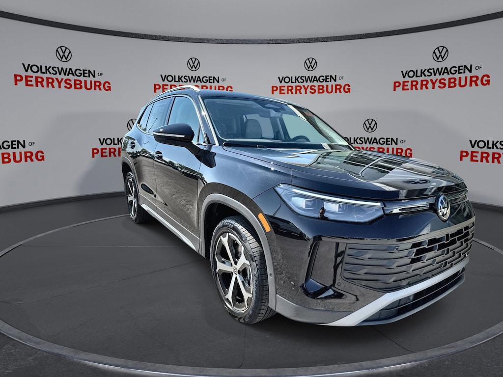 New 2025 Volkswagen Tiguan SE AWD SUV