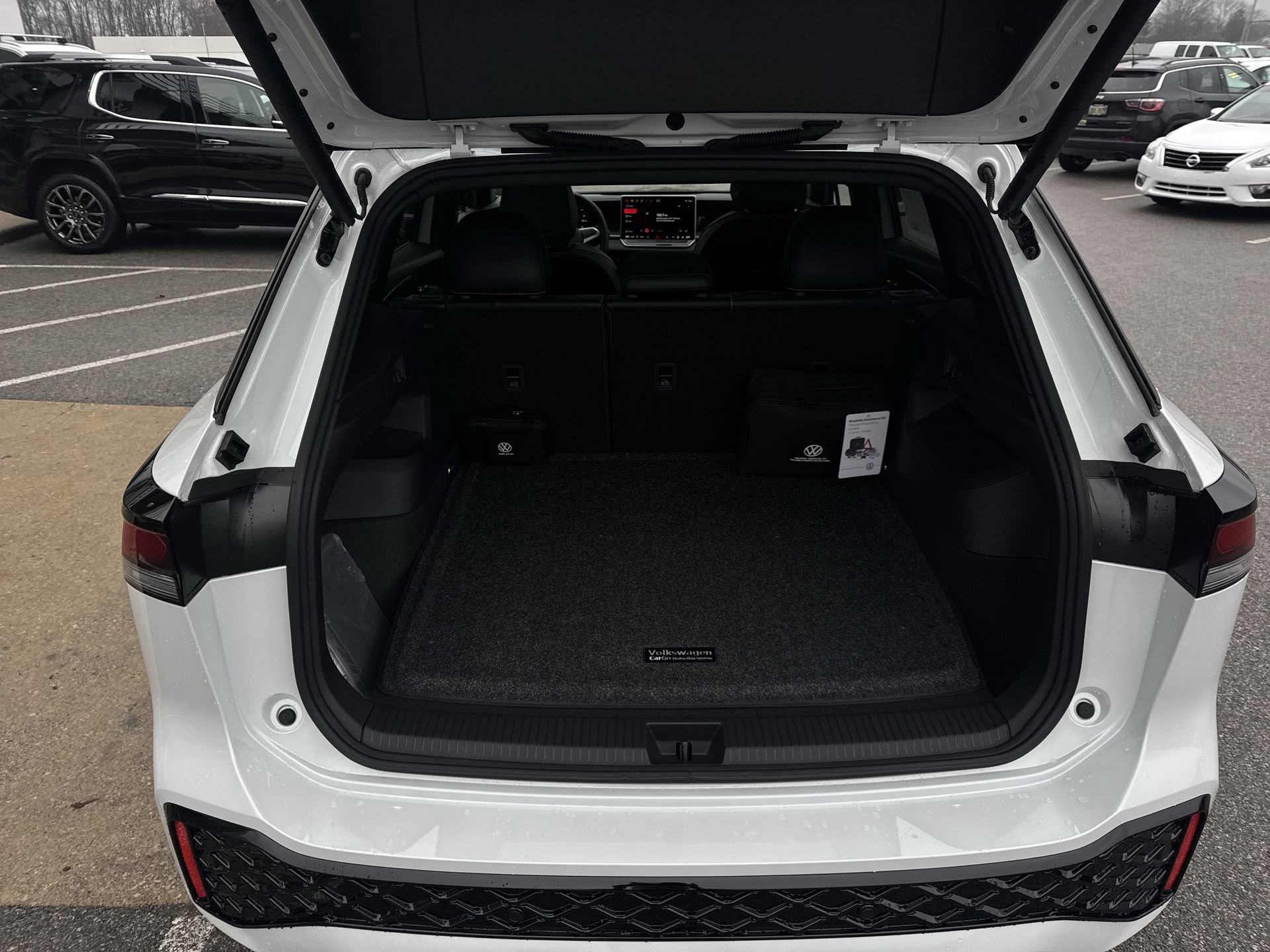 2026 Volkswagen Tiguan SE R-LINE BLACK - Photo 27