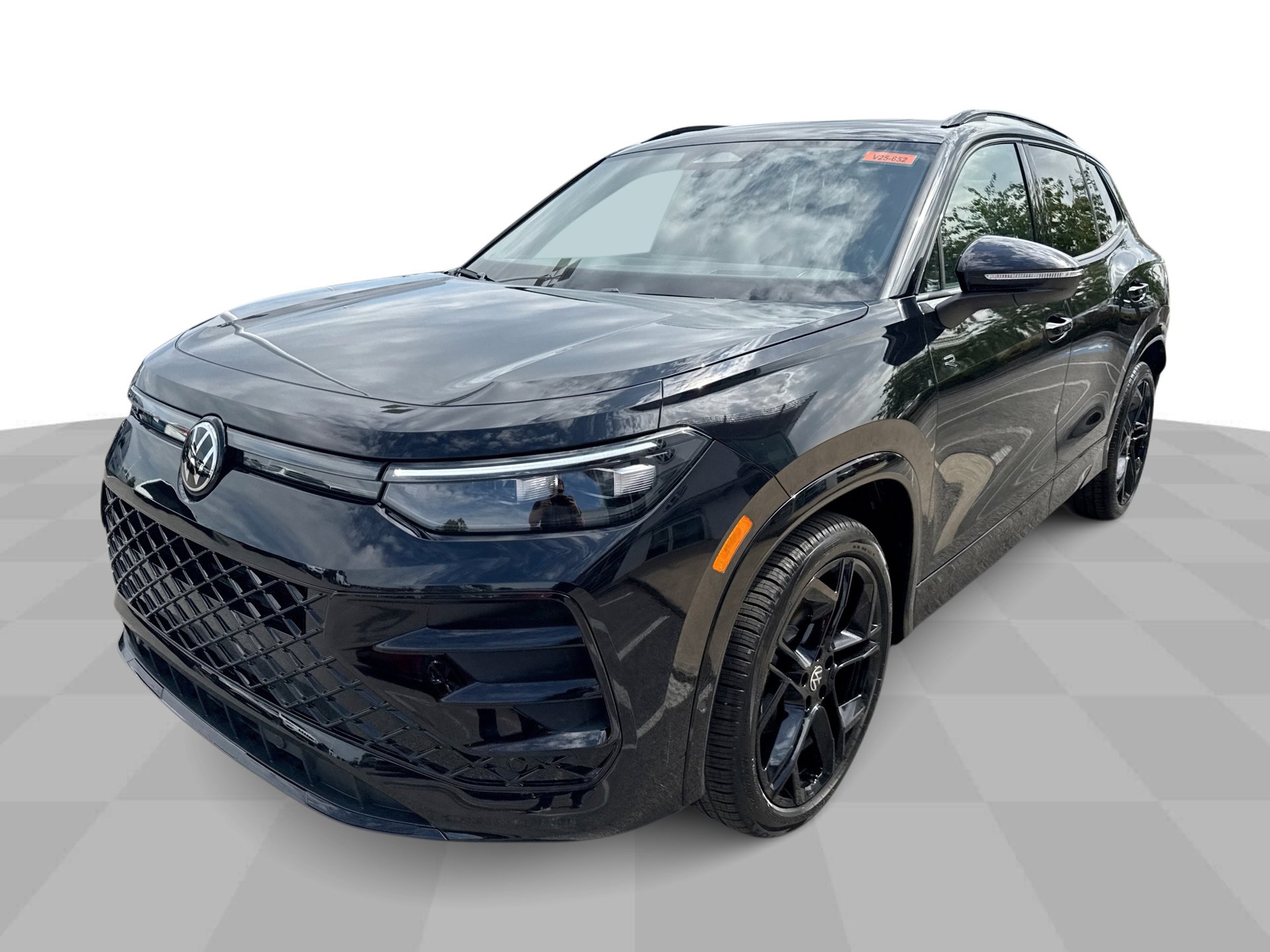 2025 Volkswagen Tiguan SE R-Line Black photo 4