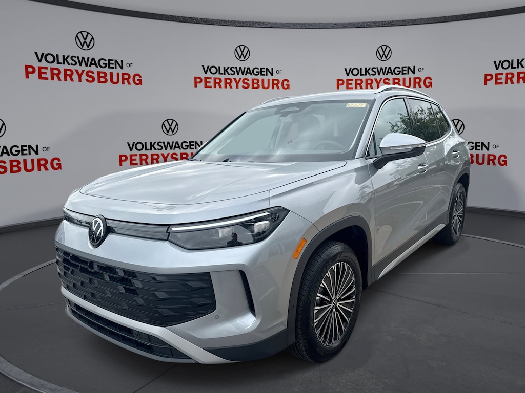 New 2025 Volkswagen Tiguan S AWD SUV