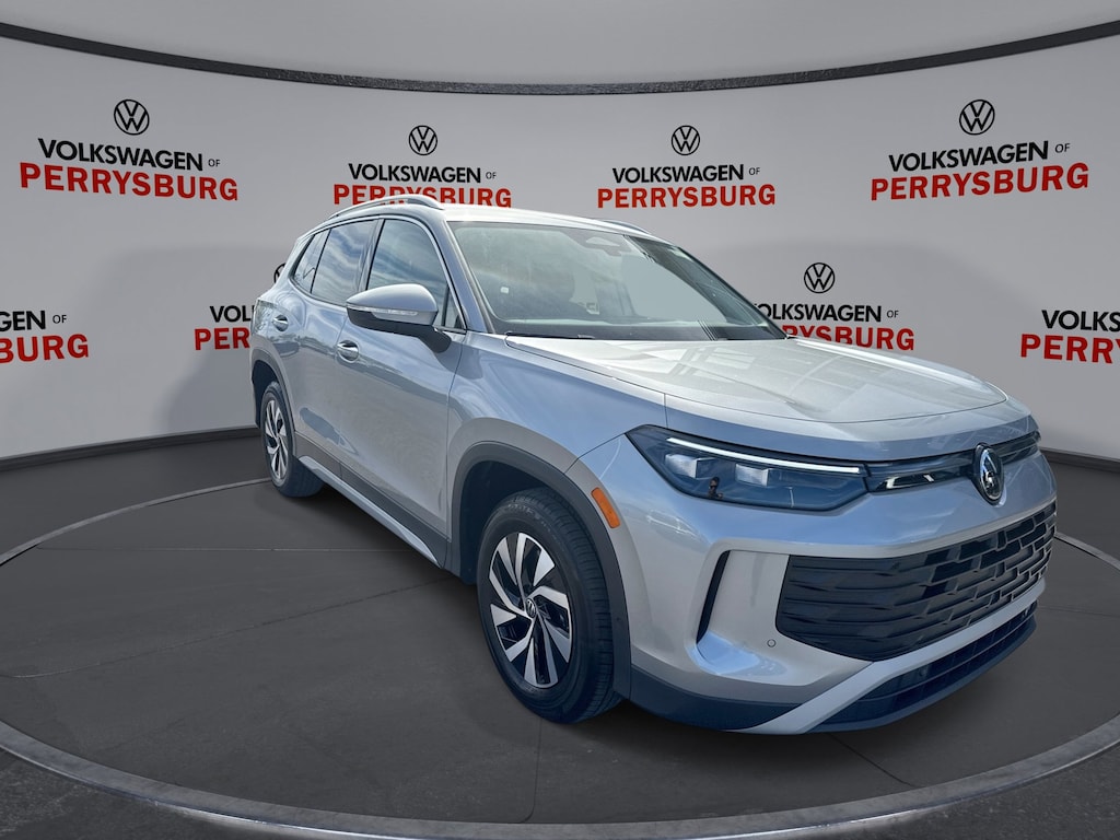 New 2025 Volkswagen Tiguan S AWD SUV