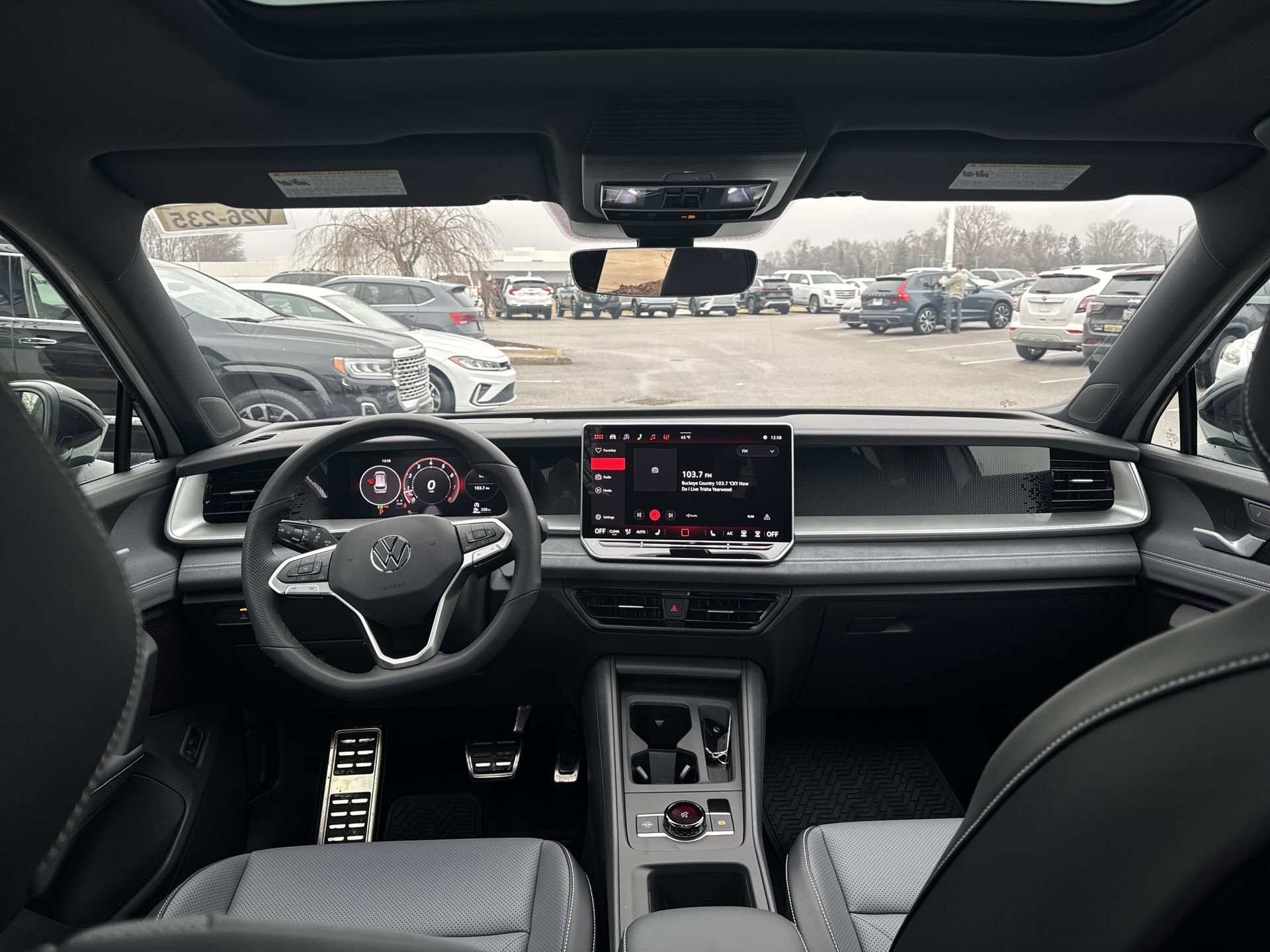 2026 Volkswagen Tiguan SE R-LINE BLACK - Photo 21
