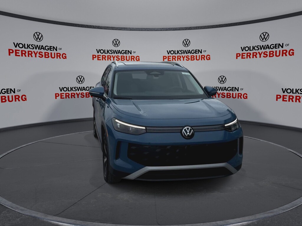 New 2026 Volkswagen Tiguan SE AWD w/ Panoramic Sunroof Package SUV