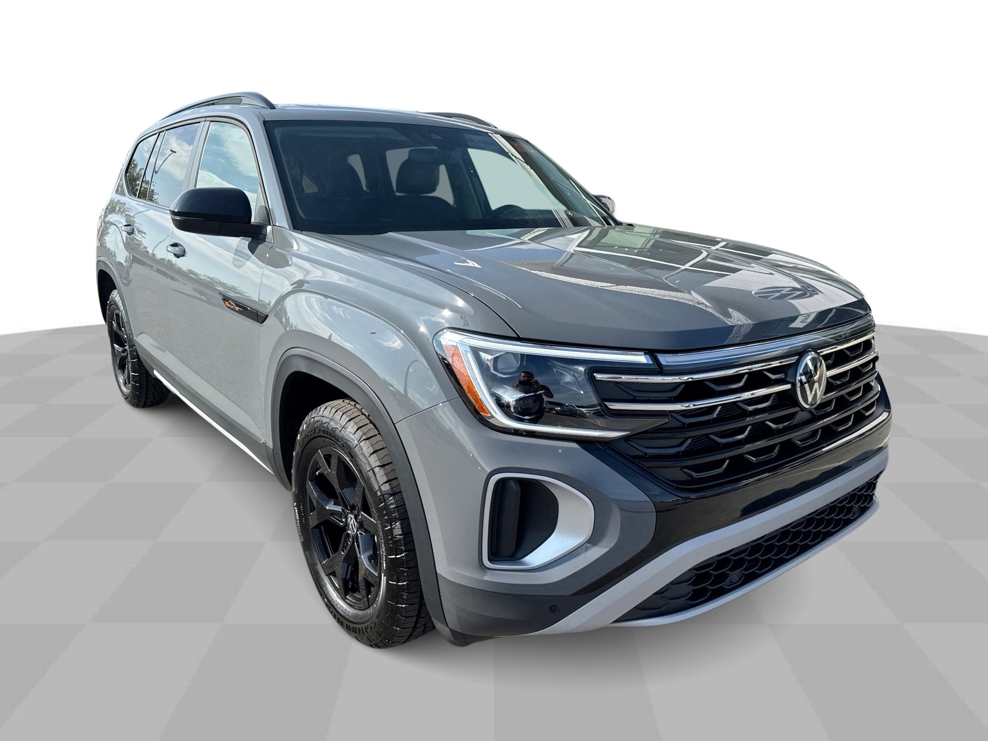 2025 Volkswagen Atlas Peak Edition SE photo 2