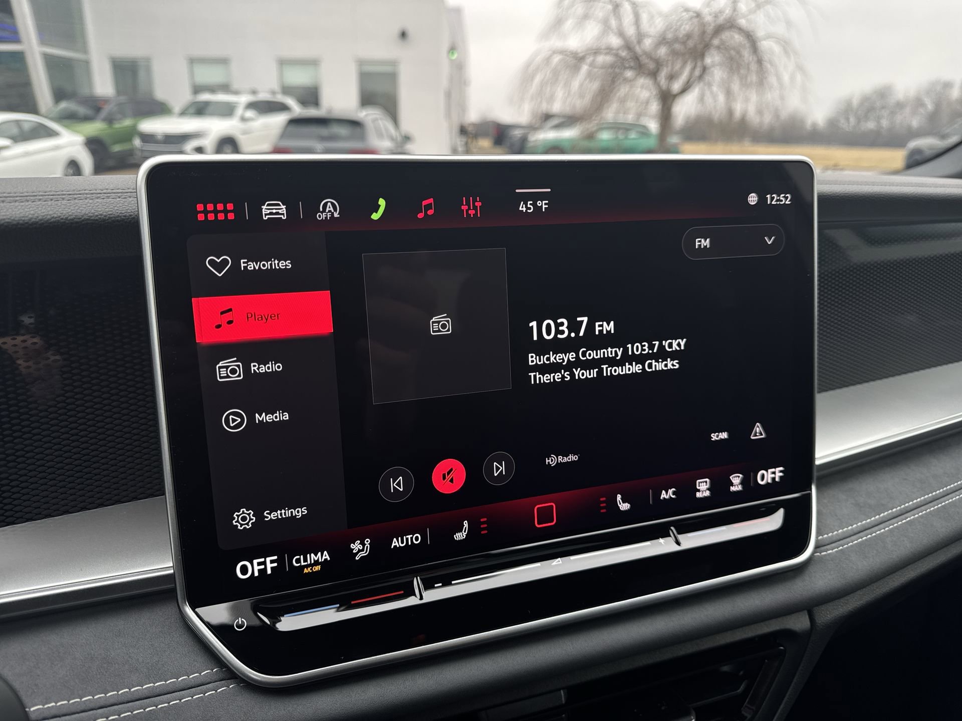 2026 Volkswagen Tiguan SE R-LINE BLACK - Photo 13