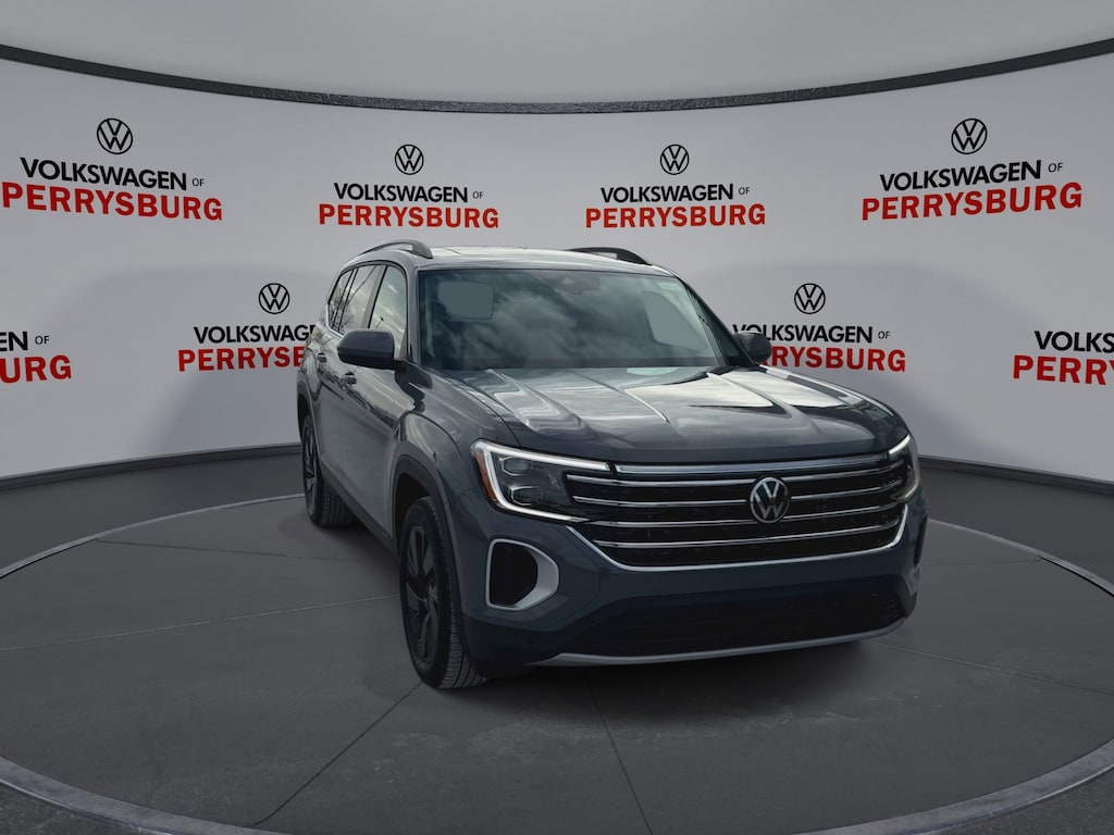 New 2026 Volkswagen Atlas SE w/Technology AWD w/ Panoramic Sunroof Package w SUV