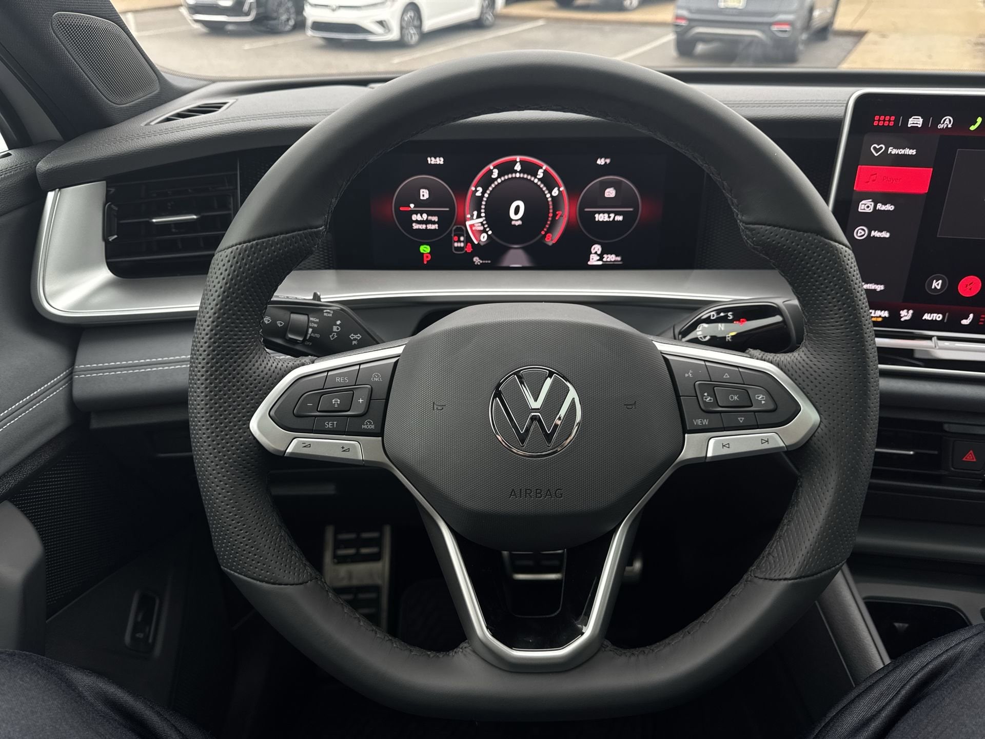 2026 Volkswagen Tiguan SE R-LINE BLACK - Photo 18