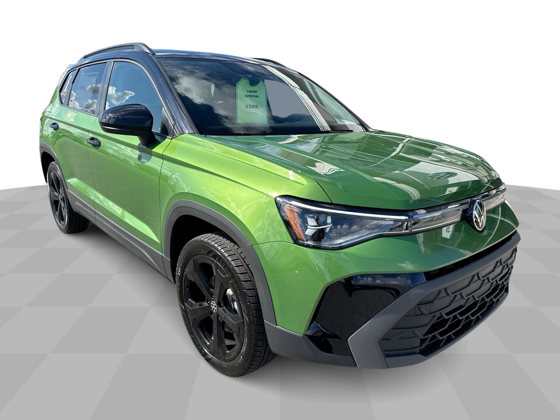 2025 Volkswagen Taos SE photo 2
