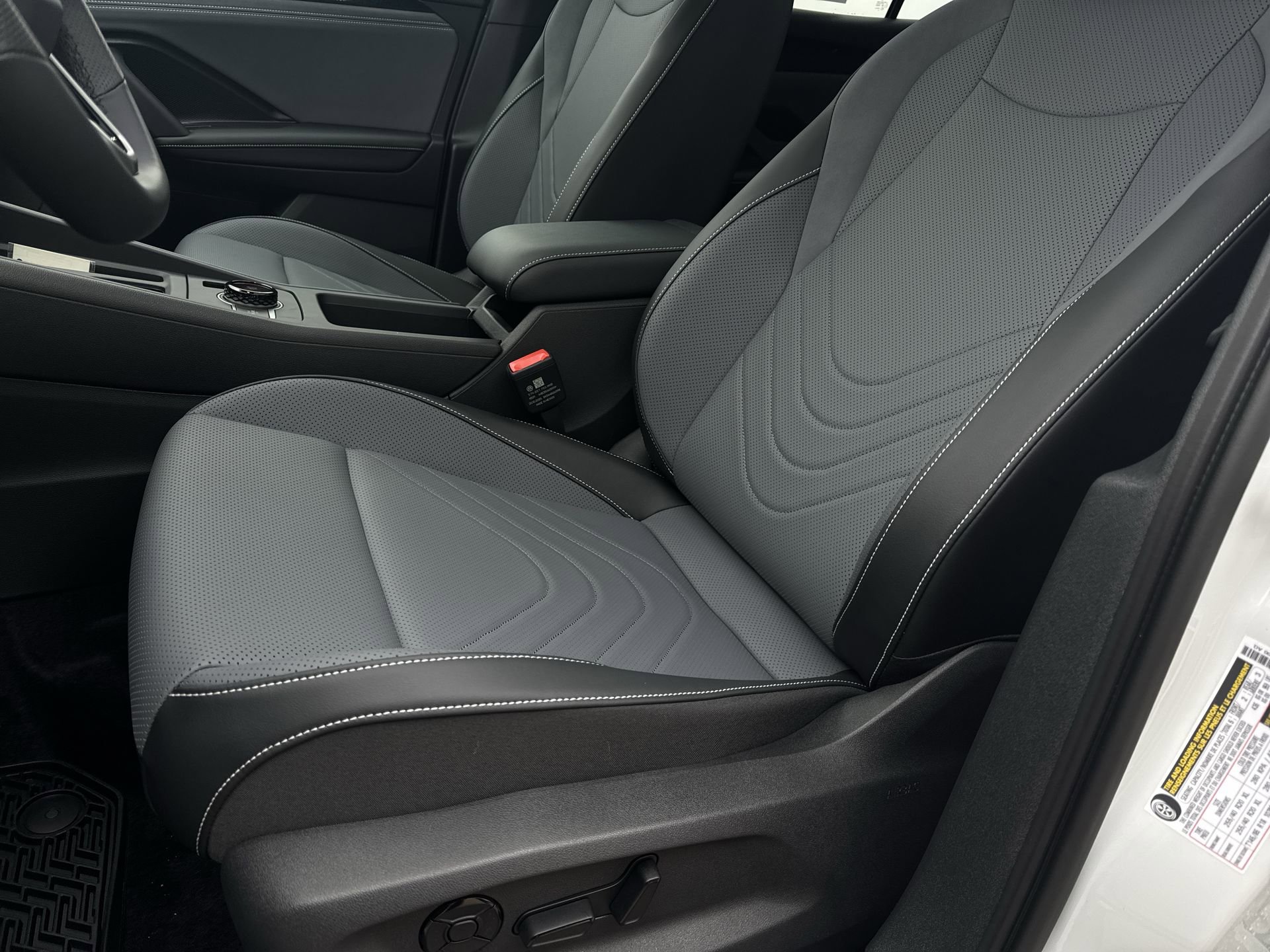 2026 Volkswagen Tiguan SE R-LINE BLACK - Photo 20