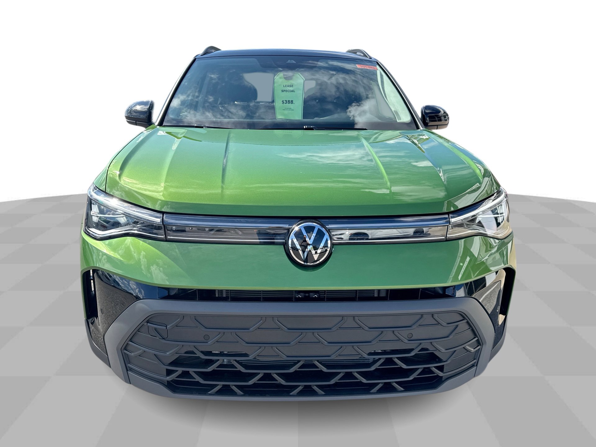 2025 Volkswagen Taos SE photo 3