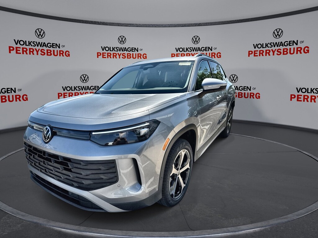 New 2025 Volkswagen Tiguan SE AWD SUV