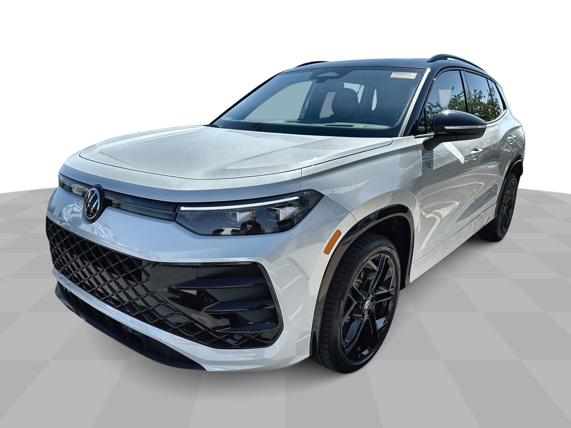 2025 Volkswagen Tiguan SE photo 4