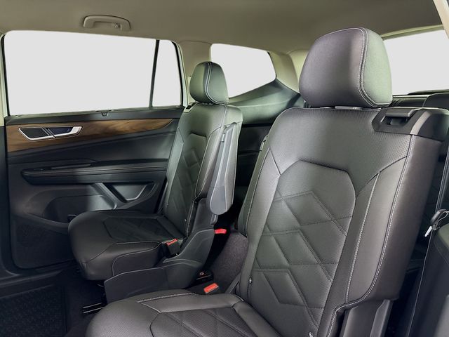 2026 Volkswagen Atlas SE w/Tech - Photo 24