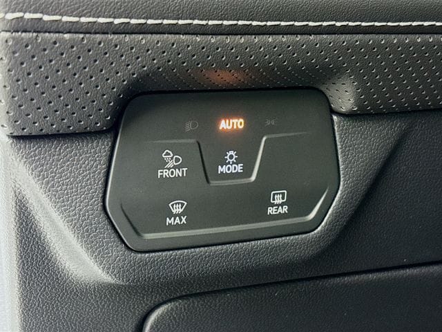 2026 Volkswagen Atlas SE w/Tech - Photo 10