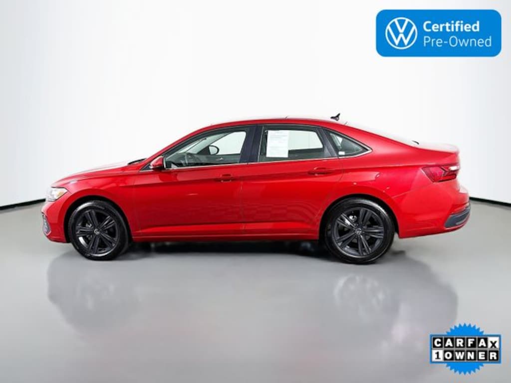 Certified 2024 Volkswagen Jetta 1.5T SE Sedan