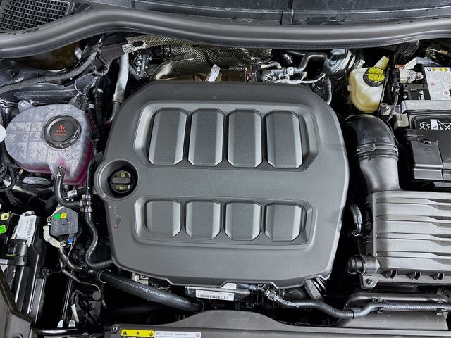 2025 Volkswagen Tiguan SE - Photo 32