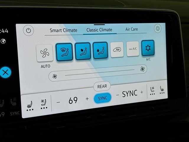 2026 Volkswagen Atlas SE w/Tech - Photo 17