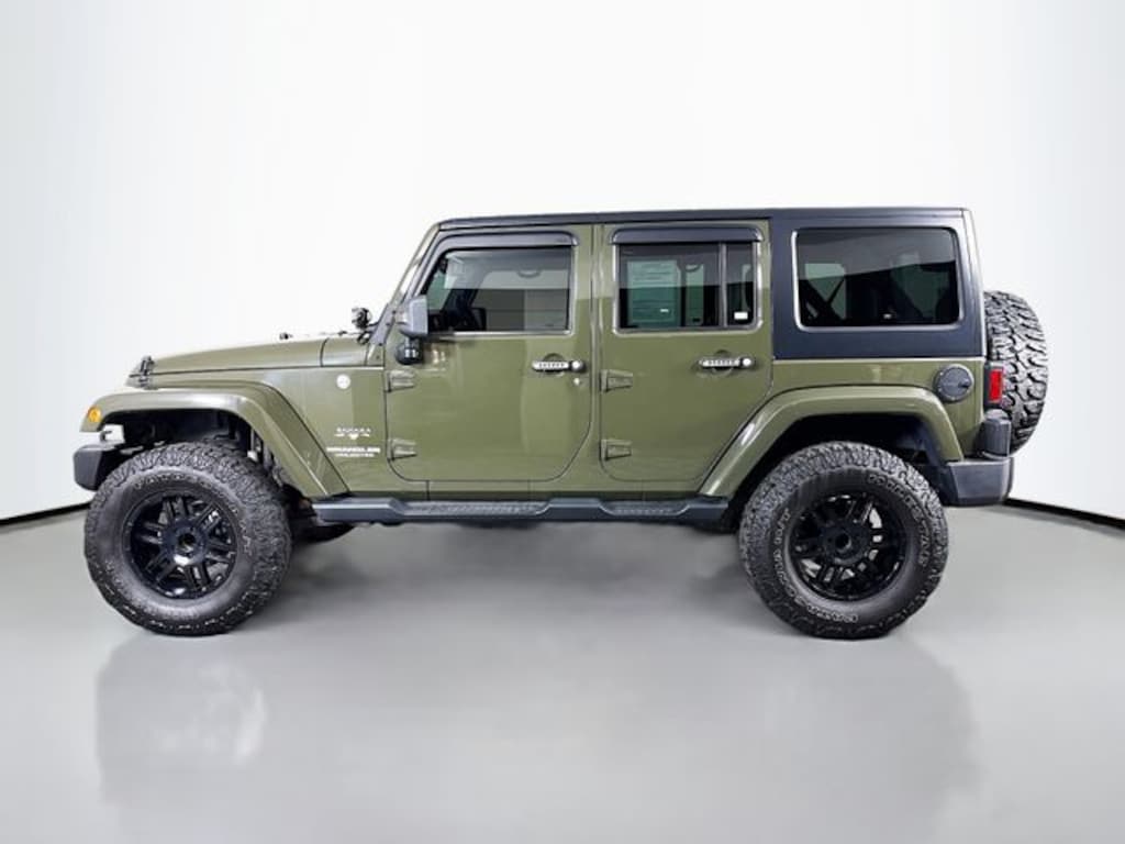 Used 2016 Jeep Wrangler Unlimited Sahara SUV