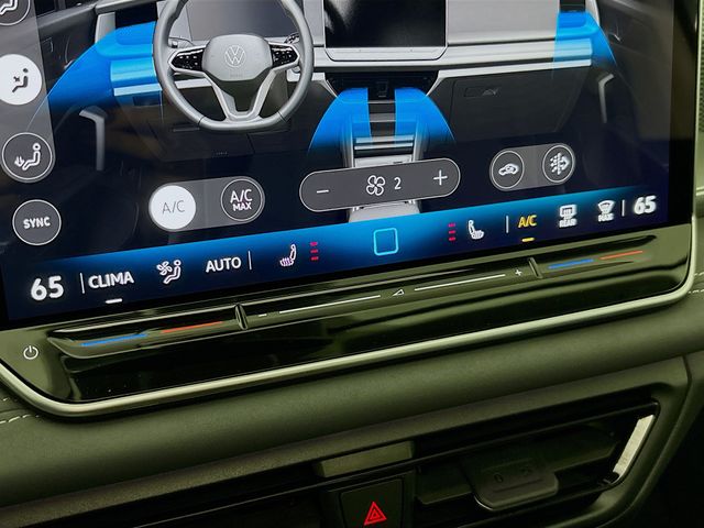 2025 Volkswagen Tiguan SE - Photo 17