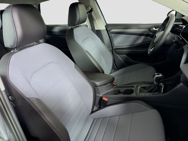 2026 Volkswagen Jetta SE - Photo 28